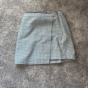 NEVER WORN. Plaid Abercrombie skirt